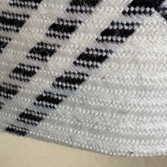 White House Black Market Ecru/Black Plaid Boot Pencil Mini Skirt NWT - Picture 13 of 14